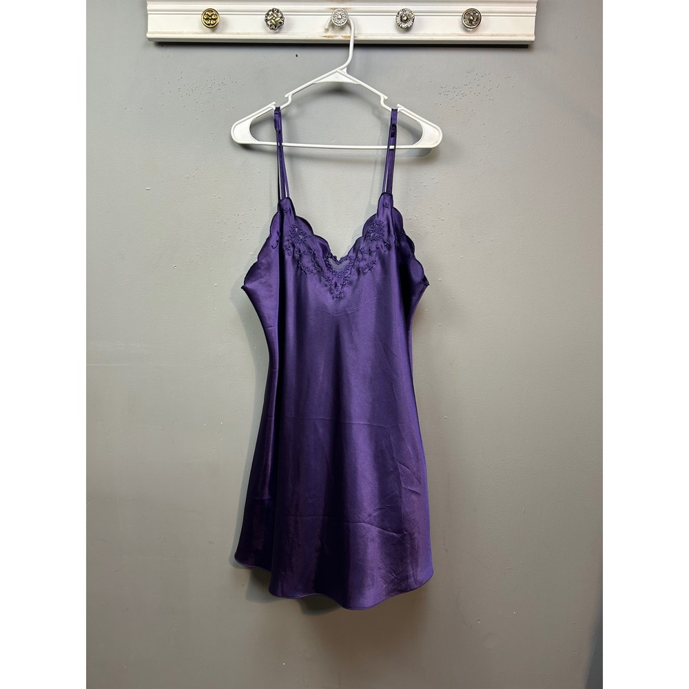 Lord & Taylor Nightgown Womens 1X Purple Satin Embroidered Heart Mesh Chemise